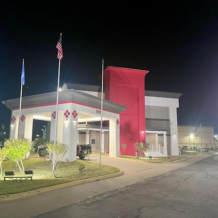 Sky Tree Hotels Tulsa Dış mekan fotoğraf