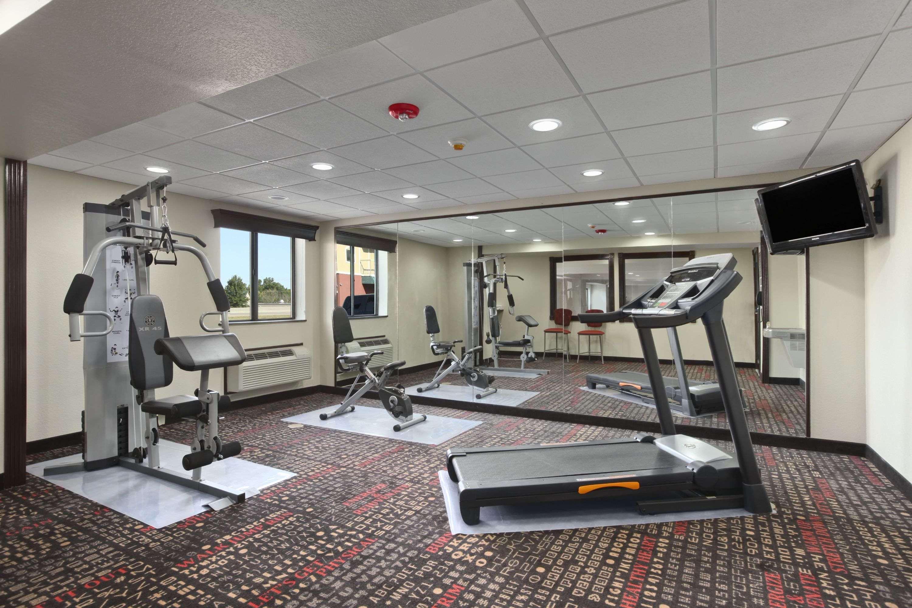 Sky Tree Hotels Tulsa Dış mekan fotoğraf